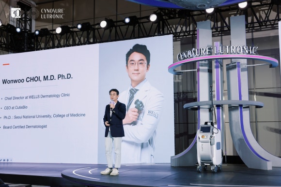 클라리티2에 대한 상하이 APEC 초청 강연을 다녀왔습니다. <남성형 기미와 여드름 치료> 관련 이미지 2