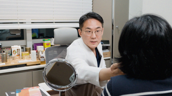 탈모 치료? 실제 임상 결과를 기반으로 설명드립니다. <세라엑소좀, 디톨로지 NMN> 관련 이미지 5