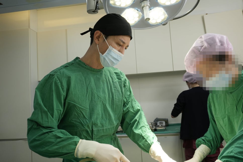대용량 지방흡입 라인 제대로 살리려면 흡입 범위가 중요한 이유, 원장이 직접 알려드립니다. 관련 이미지 2