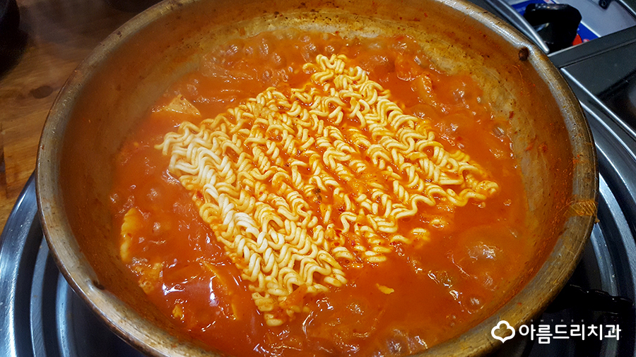 가산역 맛집 차프로 양푼 김치찌개 점심굿 관련 이미지 14
