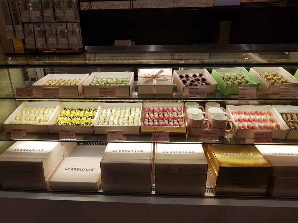 LE BREAD LAB:오믈렛 빵_ 강남 신세계 백화점 관련 이미지 1
