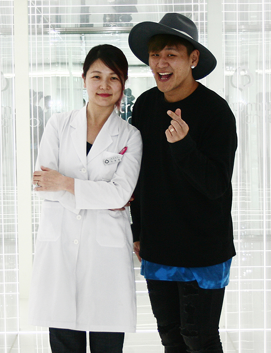 모래시계 뮤지컬 강홍석 아름드리치과 방문 관련 이미지 2