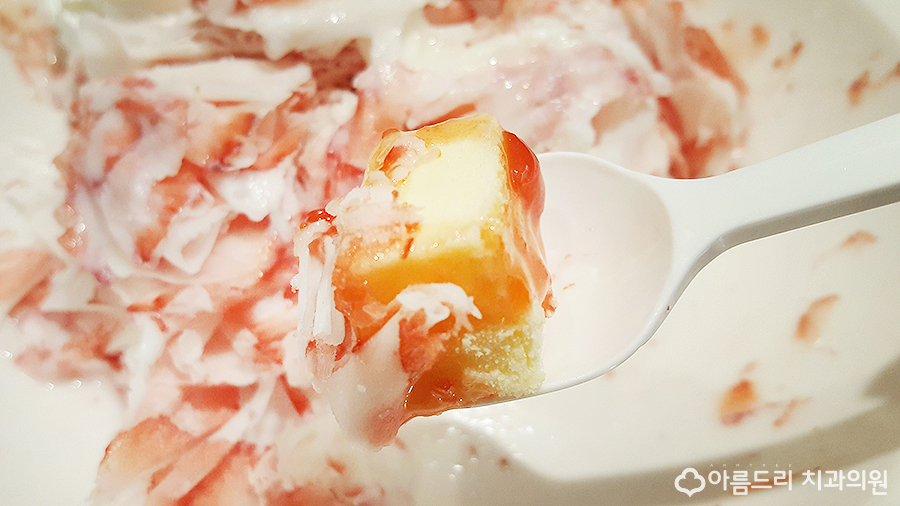 이디야 빙수 메뉴 가격 딸기눈꽃빙수 굳! 관련 이미지 12