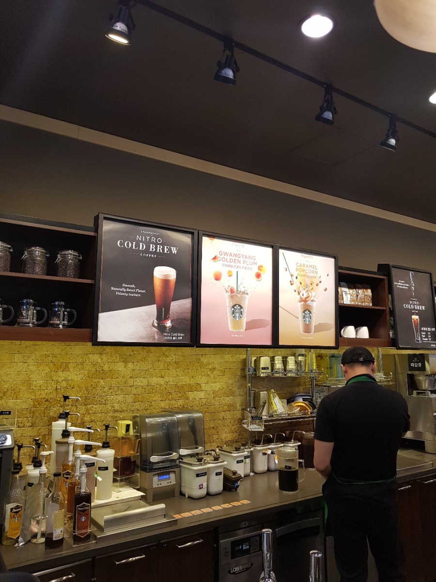 나이트로 콜드브루 아무데서나 맛볼수 없는커피_ 신논현 스타벅스 관련 이미지 10