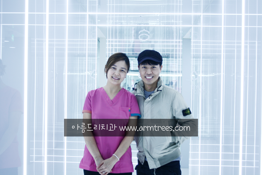 가수 [토이] 김형중 아름드리 치과 방문 관련 이미지 3