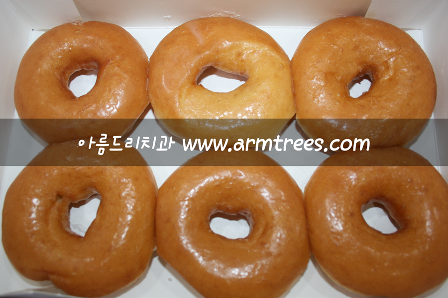 [아티제] 케이크와 [크리스피 크림] 도넛 / 배우 박수진님의 맛있는 선물 관련 이미지 4