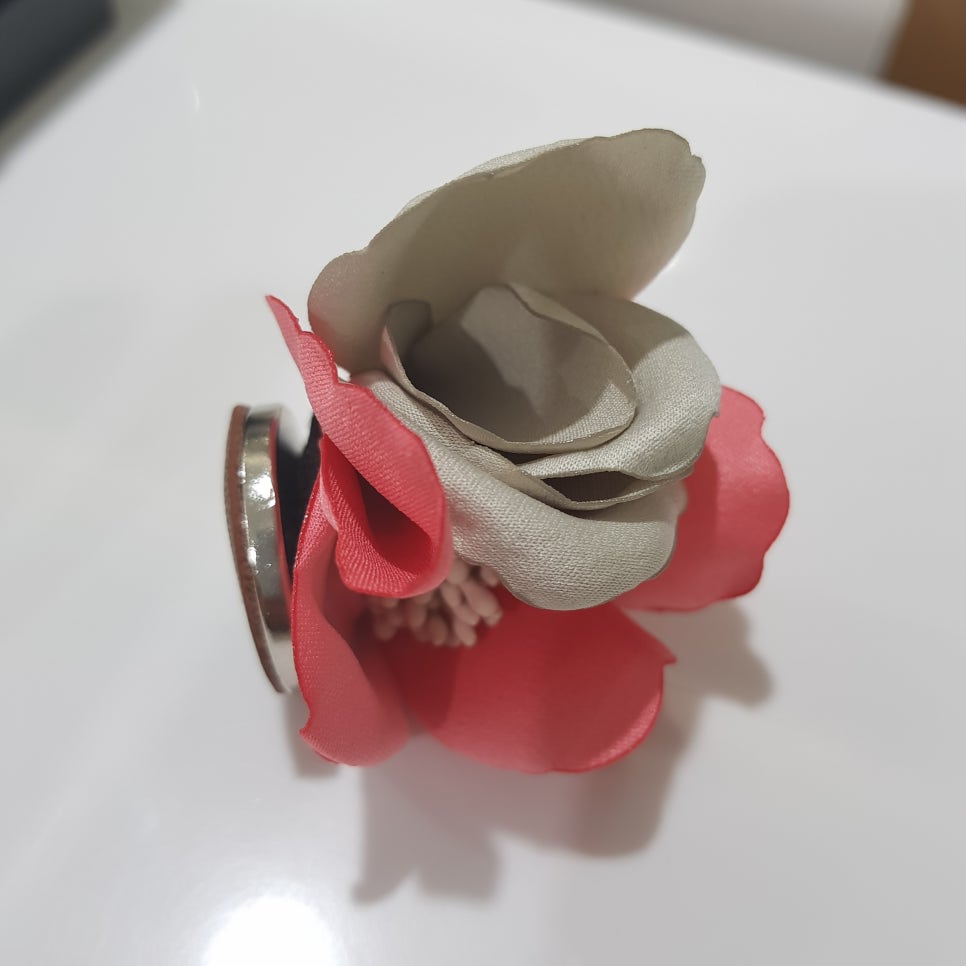 카네이션 부토니에_감각적인 스승의날 & 어버이날 액세서리 관련 이미지 7