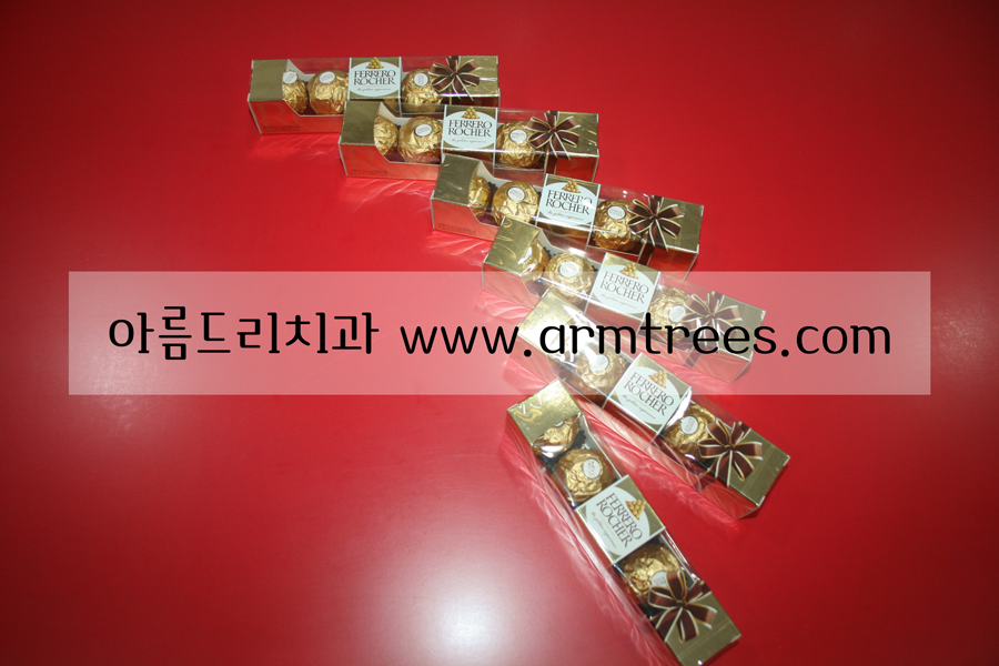 페레로 로쉐(ferrero Rocher) 달콤한 이야기 아름드리 치과 초콜릿 선물 관련 이미지 2