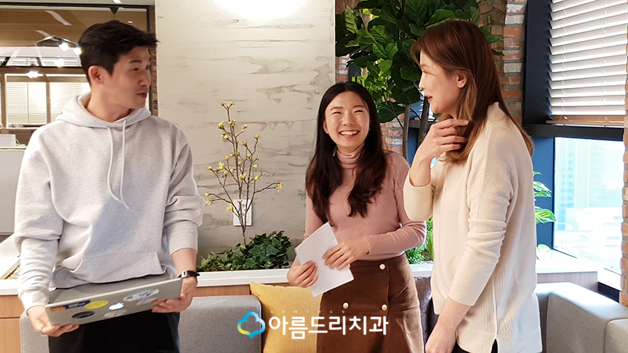 CJ오쇼핑 구강세정기 방송촬영 아름드리치과 이현정원장 관련 이미지 25