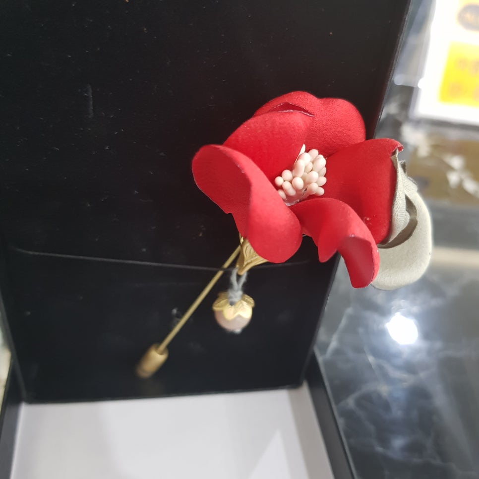 카네이션 부토니에_감각적인 스승의날 & 어버이날 액세서리 관련 이미지 2