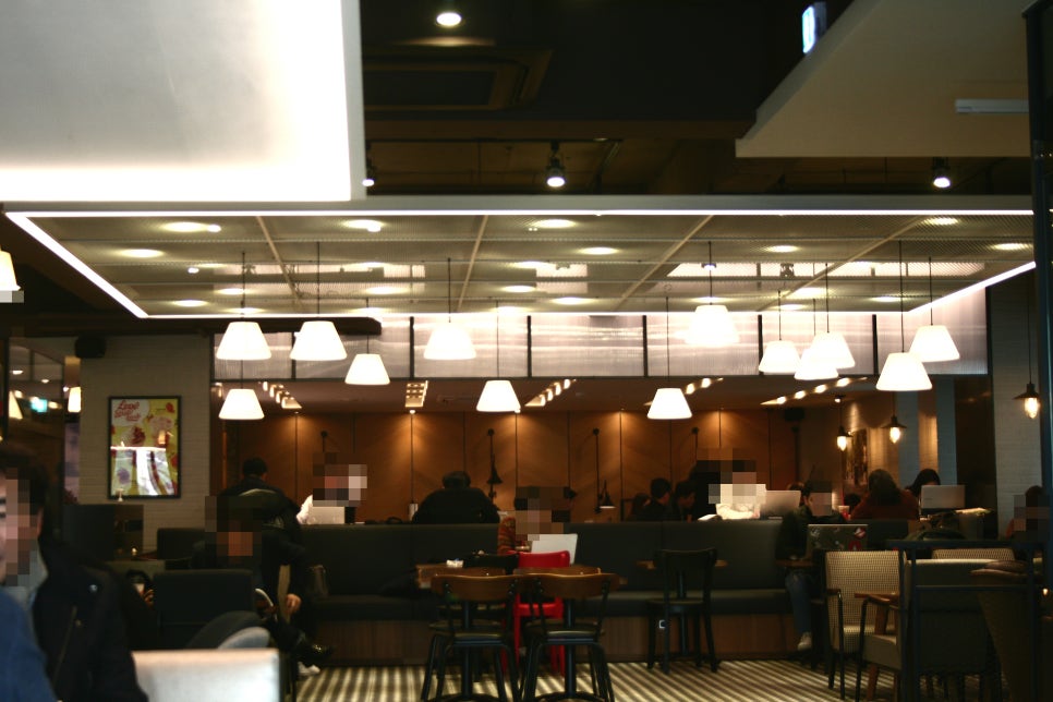 신논현역 할리스커피 &머쉬룸 스프볼&치즈케익[ HOLLYS COFFEE] 관련 이미지 3