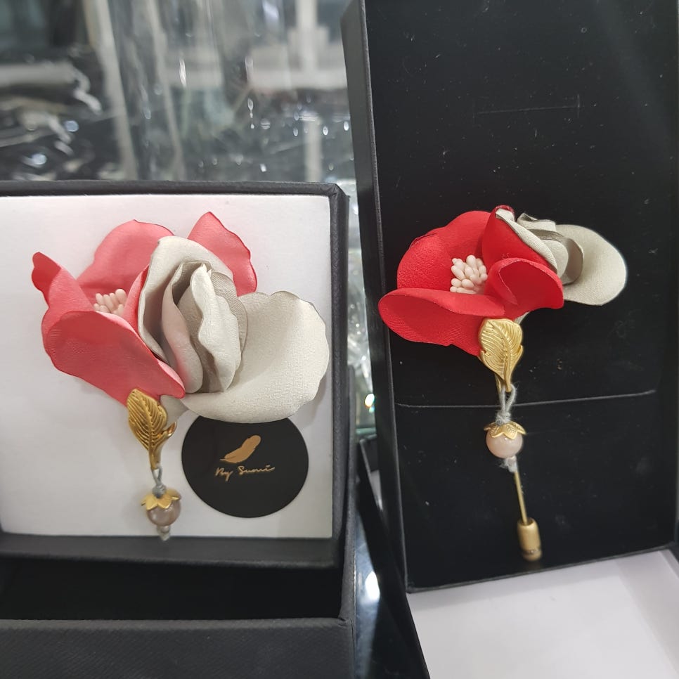 카네이션 부토니에_감각적인 스승의날 & 어버이날 액세서리 관련 이미지 11