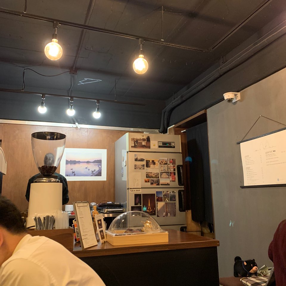Shaorusu-gil Cafe near Seoul National University Entrance, Something Nice image 3