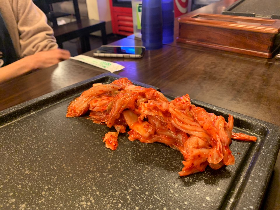Apgujeong Station Restaurant Deokssam Sidae — Deokssambol Kimchi Samgyeopsal Is Really Delicious T_T image 6