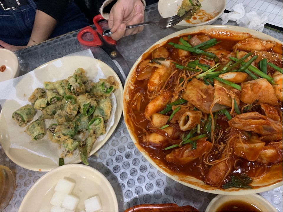 Garosugil Best Restaurant, Hanchu (A Memory of a Drink): Tteokbokki & Fried Chili Peppers, Just as Good as Expected! image 12