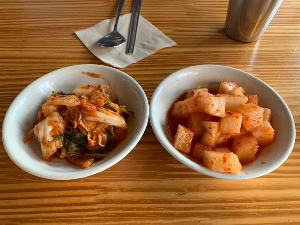 Apgujeong Station Office Worker Lunch Menu: Uhyeongjun Jeongmiso Chicken Gomtang & Dakgaejang image 6