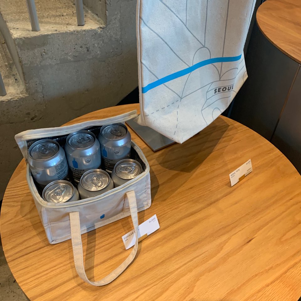 Review of My Visit to Blue Bottle's 4th Apgujeong Branch at Andaz Hotel image 8