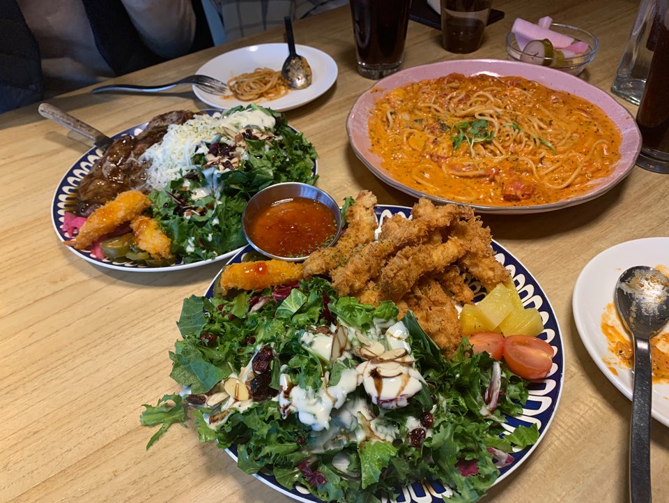 Roniroti Near Konkuk University: A Great Pasta Spot with Rosé Pasta and Delicious Sirloin Steak! image 12