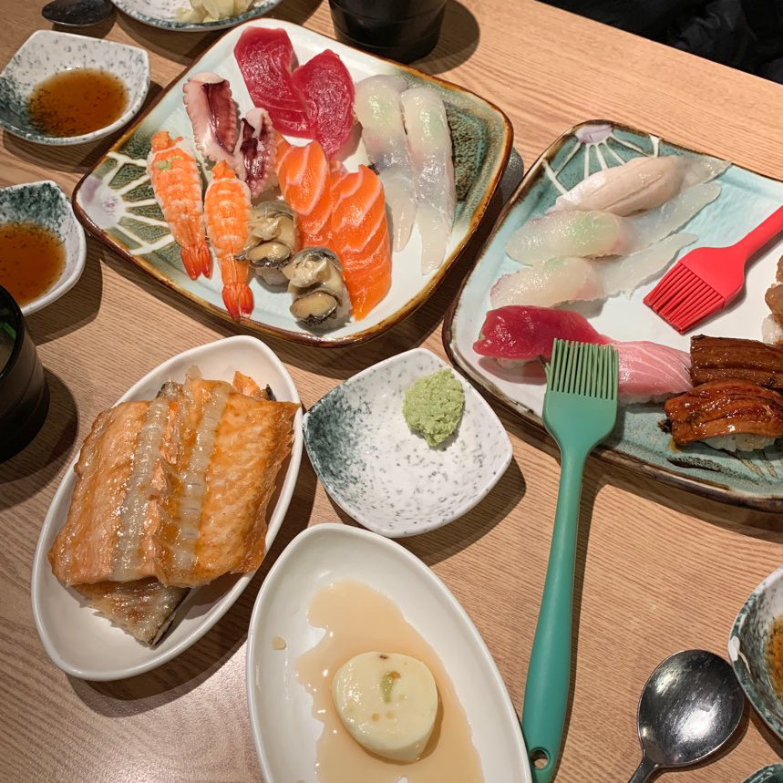 Hoya Sushi, a Great Restaurant in Konkuk University — the Salmon Sushi Quality Is Absolutely Great! image 1