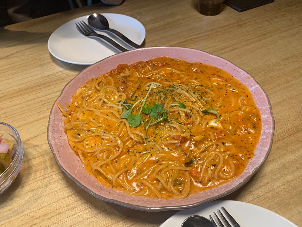 Roniroti Near Konkuk University: A Great Pasta Spot with Rosé Pasta and Delicious Sirloin Steak! image 8