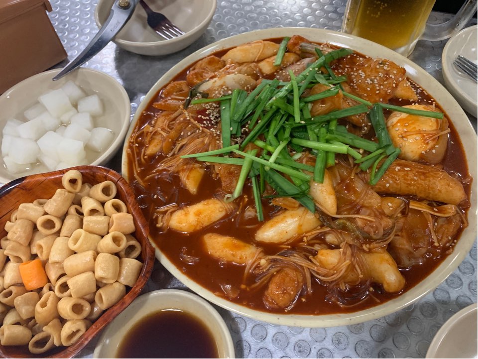 Garosugil Best Restaurant, Hanchu (A Memory of a Drink): Tteokbokki & Fried Chili Peppers, Just as Good as Expected! image 8