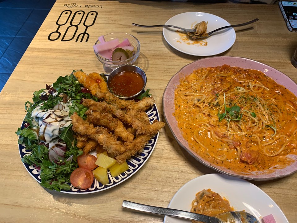 Roniroti Near Konkuk University: A Great Pasta Spot with Rosé Pasta and Delicious Sirloin Steak! image 10