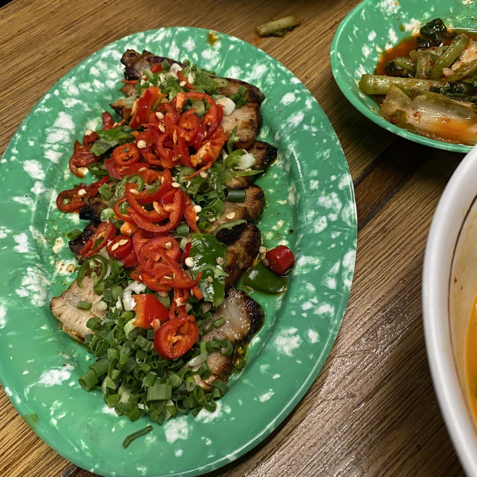 A Visit to Tiger Restaurant Near Sinnonhyeon Station for Ramen! image 3