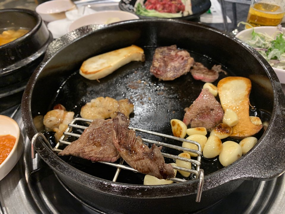 A great beef restaurant, Yangjae Butcher Shop, is perfect for company dinners at Yeoksam Bangbang branch! image 11