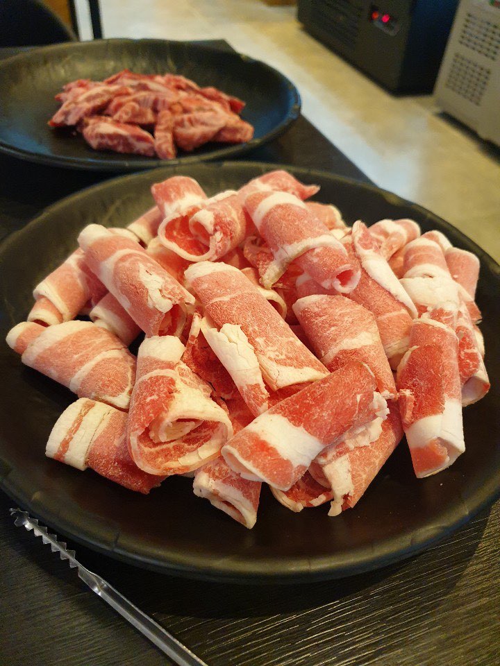 Wirye restaurant Ugaene Jeonggane! Delicious beef brisket, pork jowl, and short rib meat! image 3