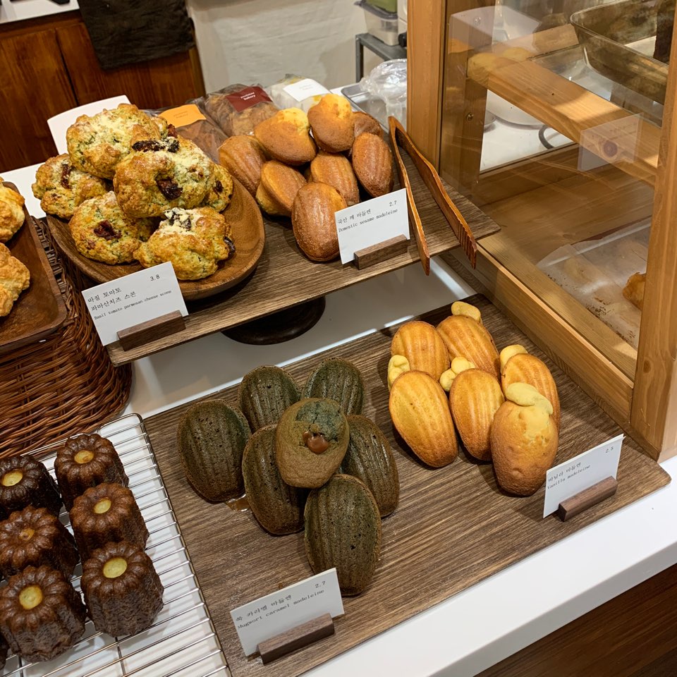 Here’s a great dessert spot at Yeolmae Bakery Cafe in Konkuk University Entrance Cafe! image 7