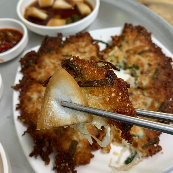 경주 황리단길 맛집 놋전국수(놋전분식) 빈대떡.회국수 관련 이미지 5
