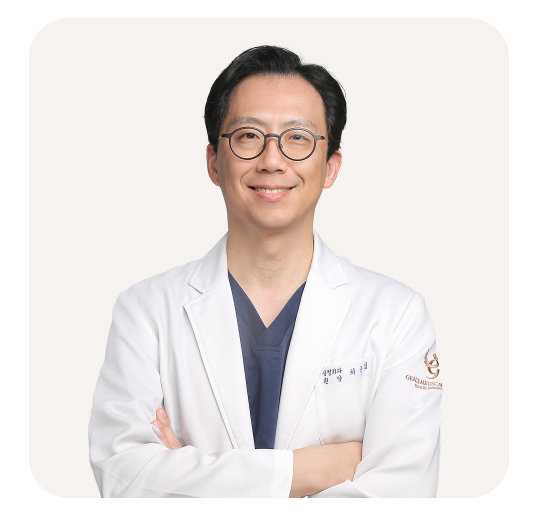Causes of Sunken Eyelids and How Eyelid Fat Grafting Can Change Your Impression image 7