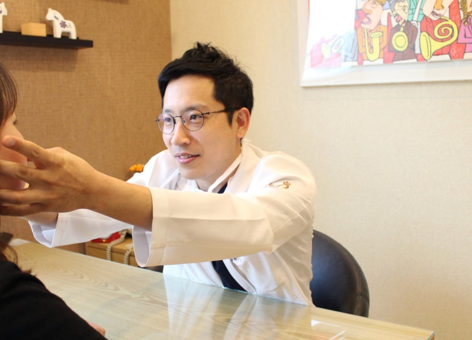 [Medical Live] Male Eye Surgery: Ptosis Correction or Thin Double Eyelids Are Preferred image 1