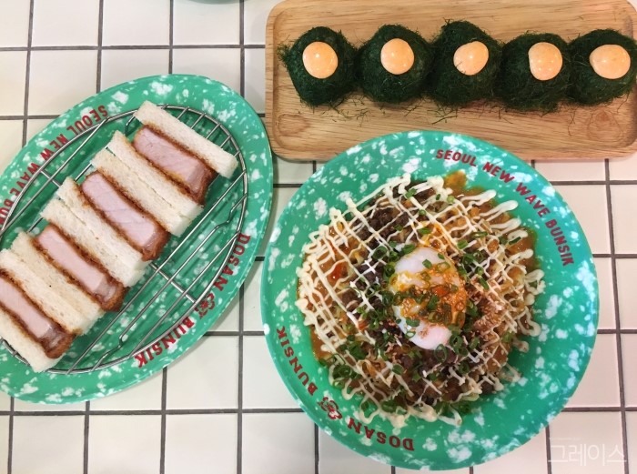 [도산공원 맛집] 매력적인 분위기의 추억 소환, 도산분식 관련 이미지 7