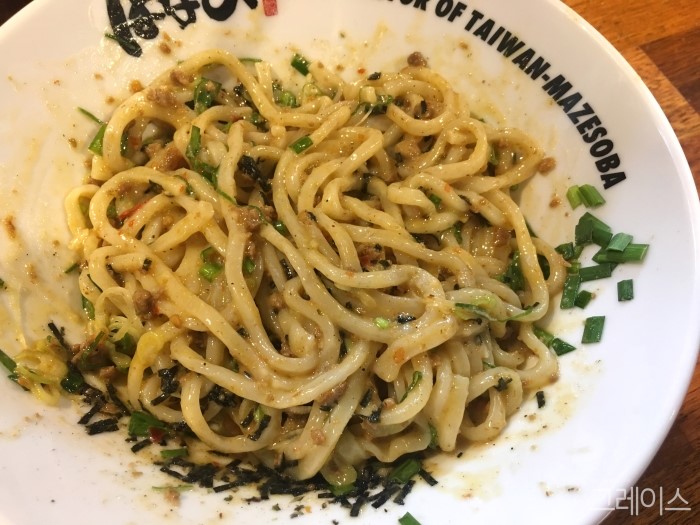 [신사 맛집] 잠실에서 핫한 맛집, 멘야하나비 신사점 오픈♡ 관련 이미지 8