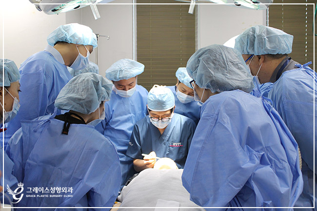 IFAAS 눈성형 심포지엄 최문섭원장님 아시안 눈성형 수술 기술 강연 및 라이브 수술 진행 관련 이미지 5