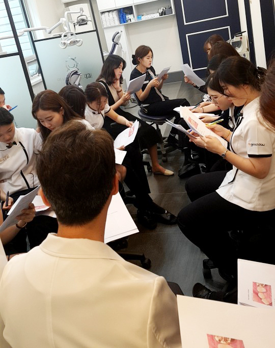 Level Up! 김진욱원장님 교정세미나 모습:) 관련 이미지 1