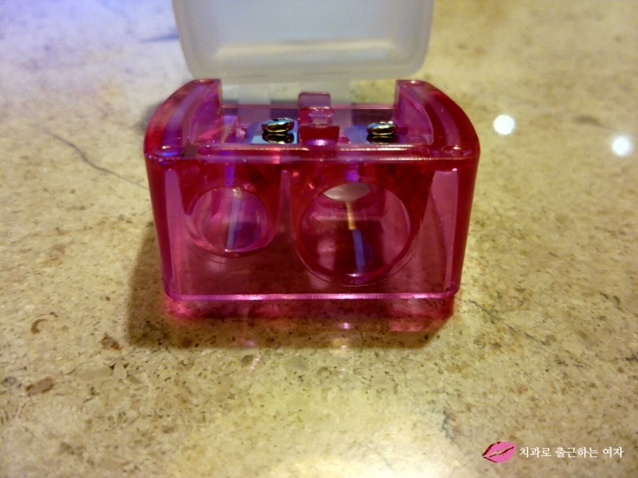 올리브영 펜슬깎이, 얇은펜슬깎이+두꺼운펜슬깎이 모두 가능!! 관련 이미지 4