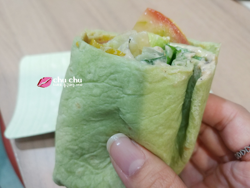 스타벅스 허머스 배지 샐러드랩 (HUMMUS VEGGIE SALAD ) 관련 이미지 4