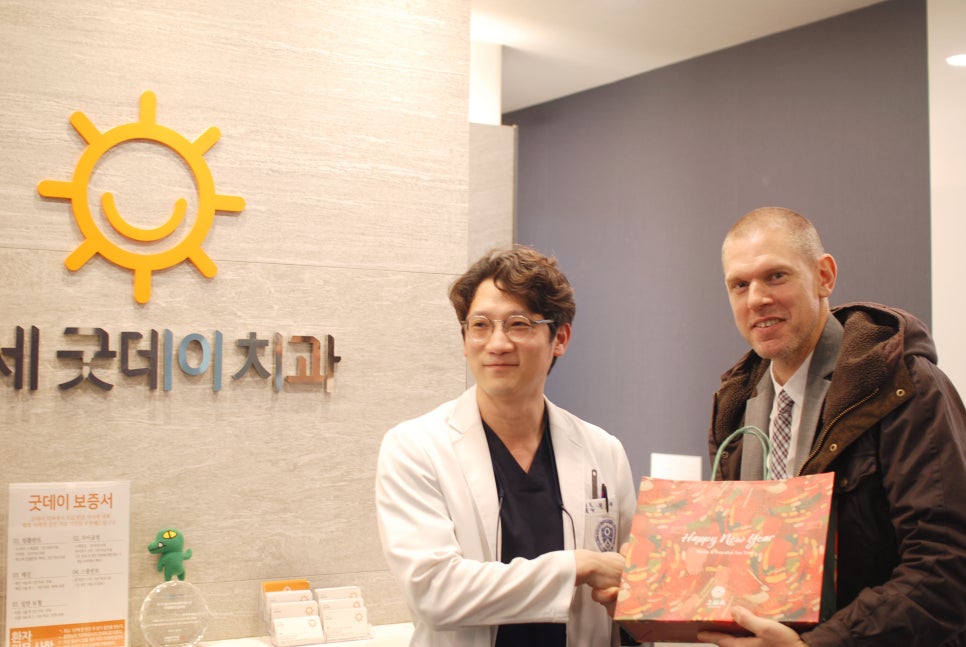 스웨덴 Astra Implant 본사직원의 방문을 환영합니다 관련 이미지 6