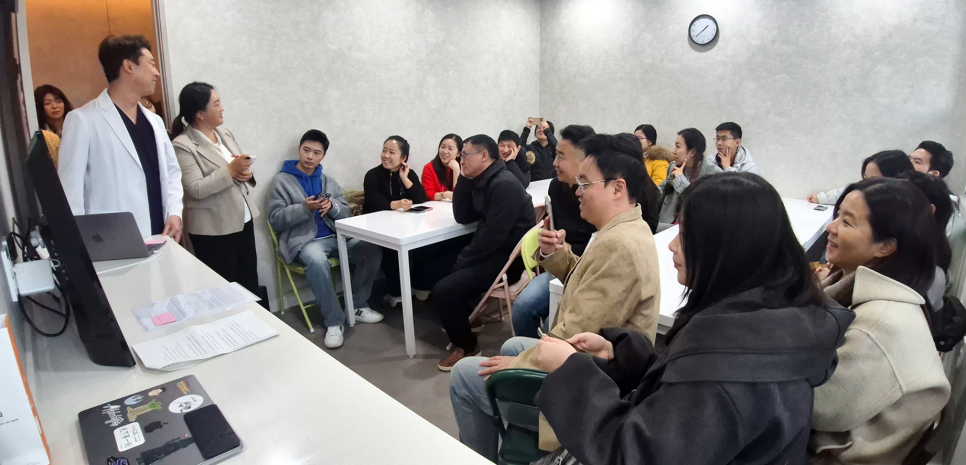 중국 치과의사 20여명 병원 투어 세미나 개최 관련 이미지 6