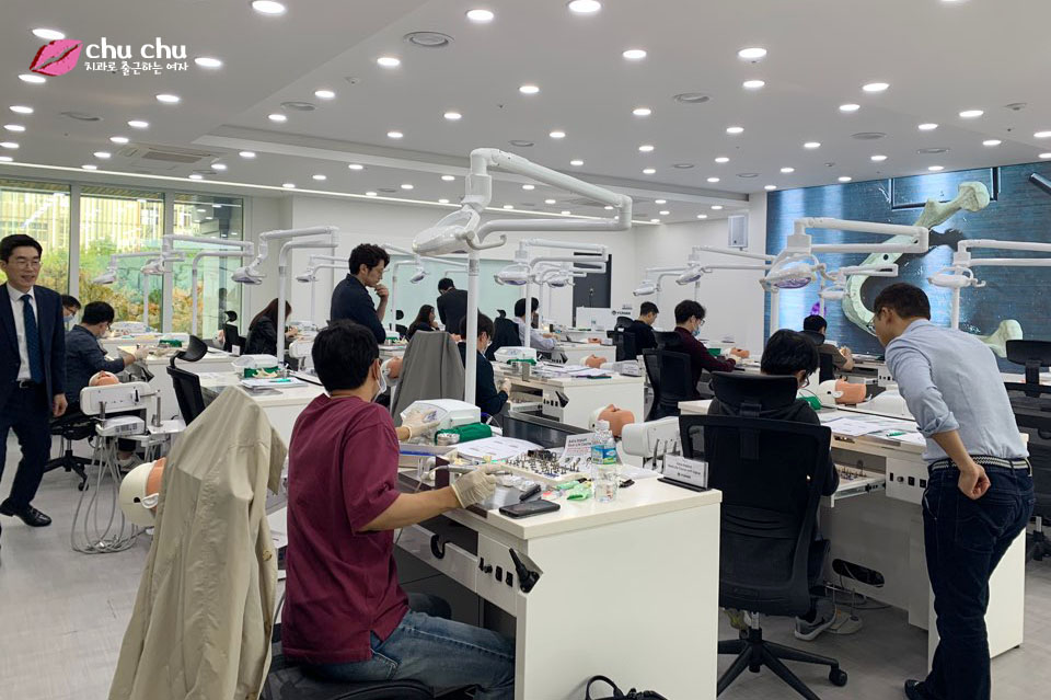 [강의] 수입임플란트&디지털 치의학 - 정재욱원장님 관련 이미지 8