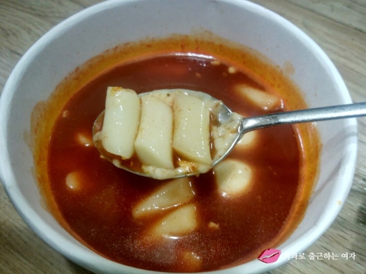 편의점 떡볶이 - 화끈한 국물떡볶이 + 라면속에 모짜렐라 치즈 관련 이미지 12