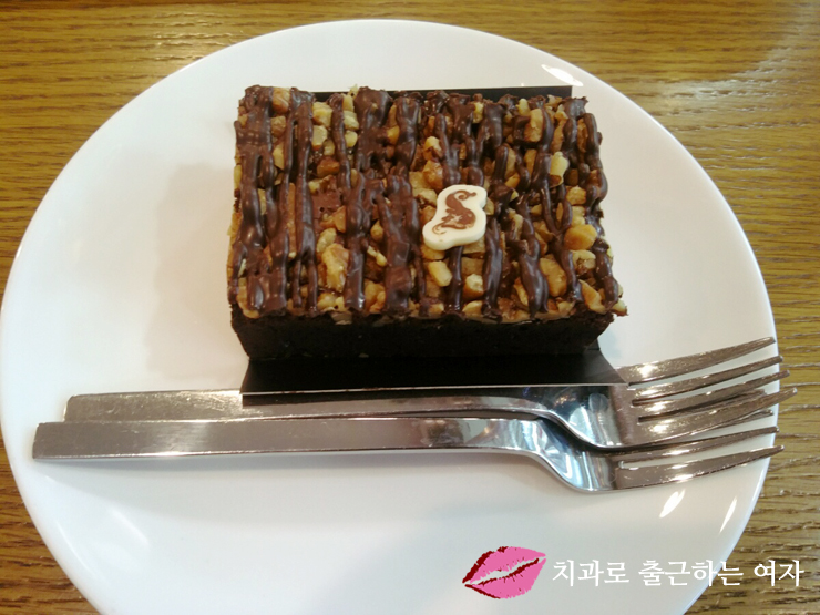 스타벅스 생크림 카스테라 & 초코 브라우니 ♡ 관련 이미지 2