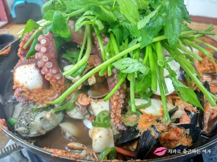 갑자기 떠나고 싶어서 떠난 제주도 협재해수욕장, 근처 대문집에서 해물탕+한라산소주 관련 이미지 8