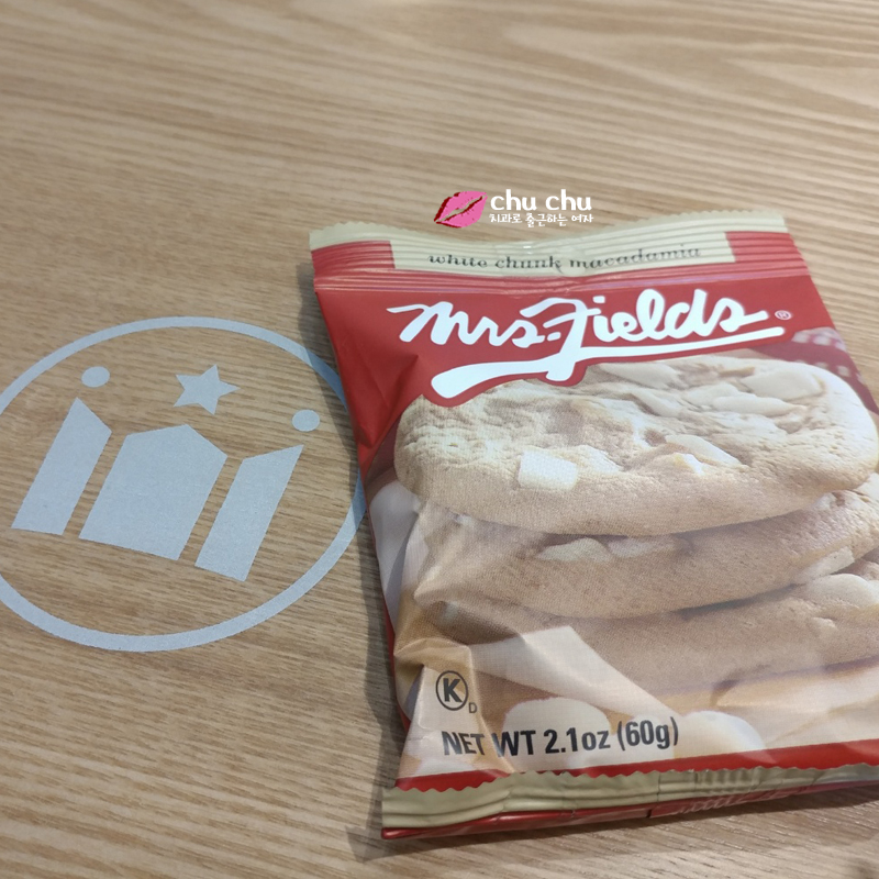 미세스필드 쿠키 - 화이트청크 마카다미아 ( 진짜 달아요 ) 관련 이미지 1