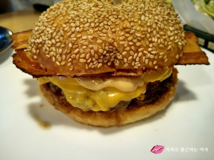 홍대 연남동 햄버거 <옥탑 OKTOP> 넘 맛있어요 ㅠㅠ 관련 이미지 11