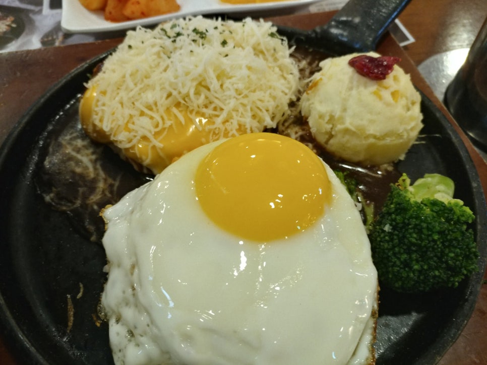 강남 뉴코아 아울렛 [ 후쿠오카 함바그 ] 관련 이미지 3