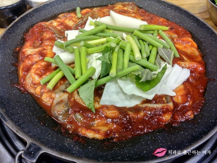 홍대 매운 쭈꾸미 "홍스쭈꾸미" 오랜만! 알마니볶음밥도 최고 ♥ 관련 이미지 1