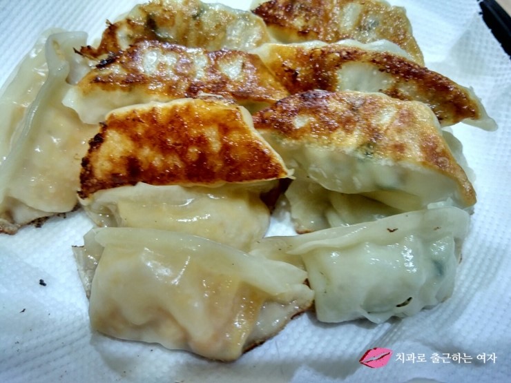 집밥 백선생 군만두 튀기는 방법, 촉촉함과 바삭함의 조화 &hearts; 관련 이미지 6